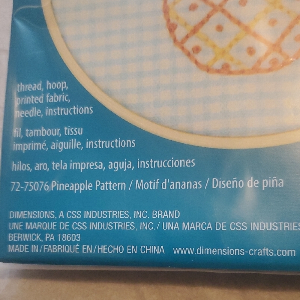 Dimensions Pineapple Embroidery Kit - Picture 3 of 4